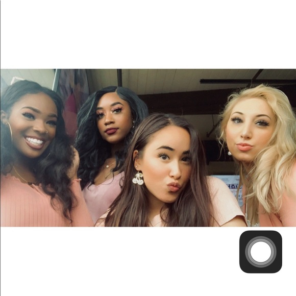 Meet your Posher, Alexis - Picture 5 of 8